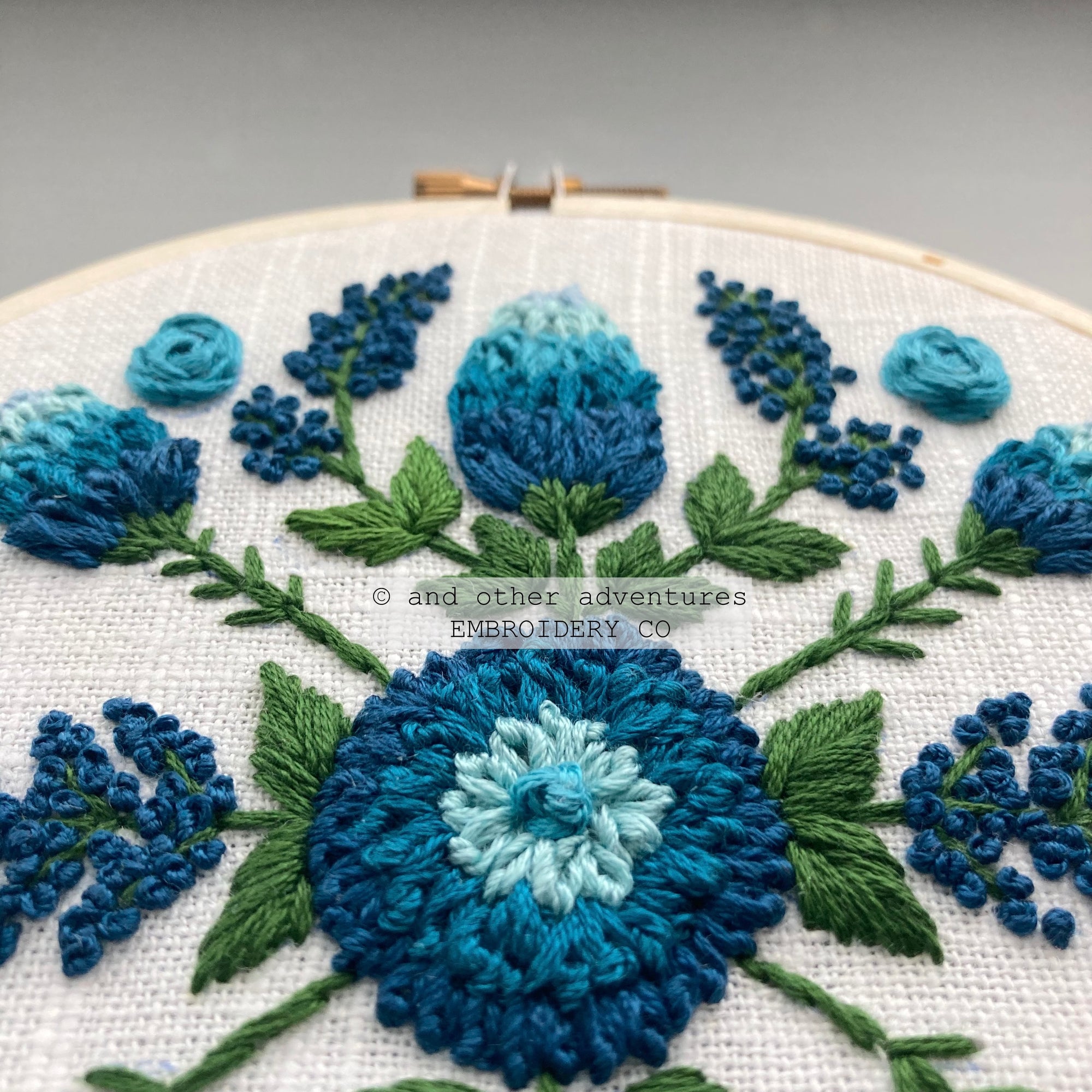 Premium Hand Embroidery Kit - Evermore Azul