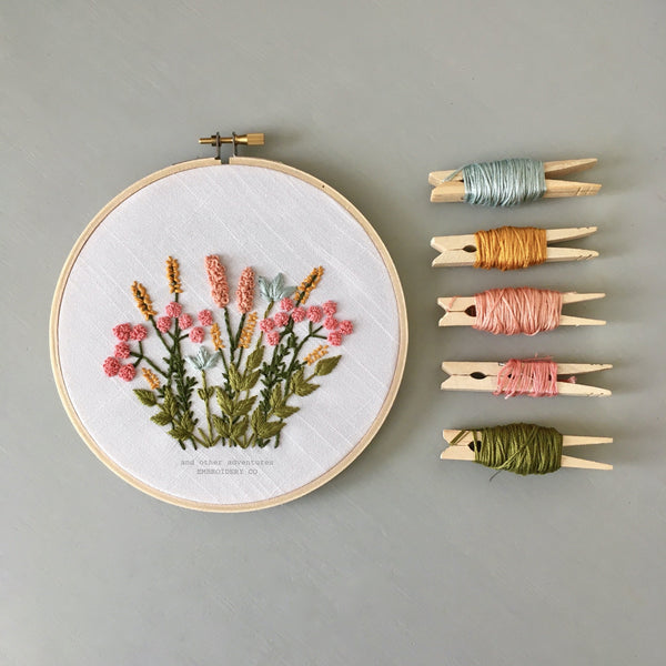 Beginner Friends DIY Embroidery Kit. Gift Ideas for Her. Gift Ideas for  Mom. Hoop Art. Hand Embroidery Kit Project. 